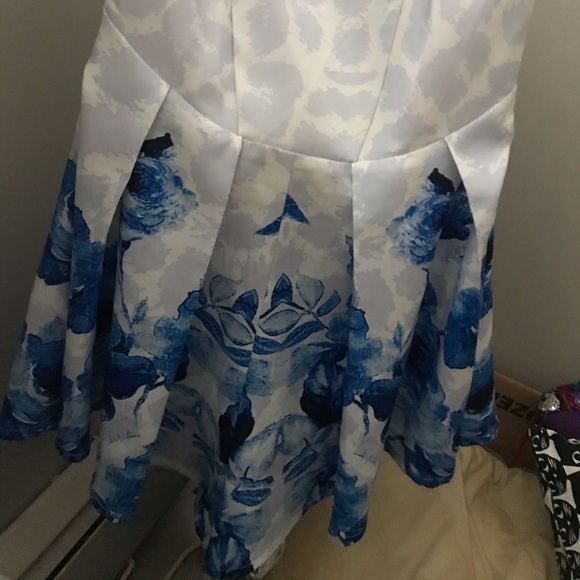 Showpo Romper - Picture 2 of 2